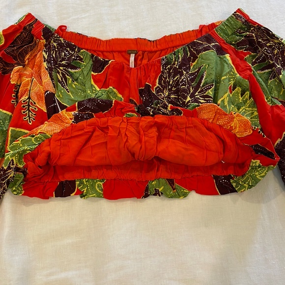 FREE PEOPLE off the shoulder pattered crop top - Picture 3 of 9